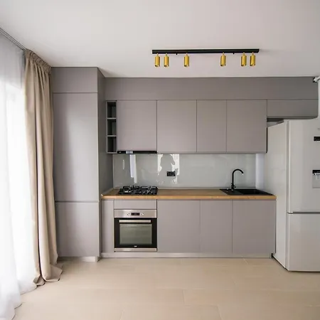 Promenada Apartments 2 *